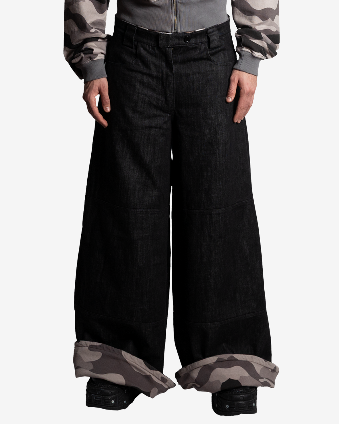 CAMO/DENIM REVERSIBLE PANTS