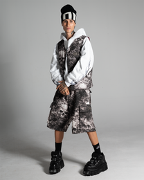 SKULL &amp; SMOKE AOP ZIP VEST