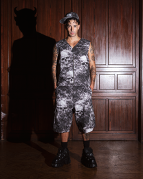 SKULL &amp; SMOKE AOP CARGO SHORTS