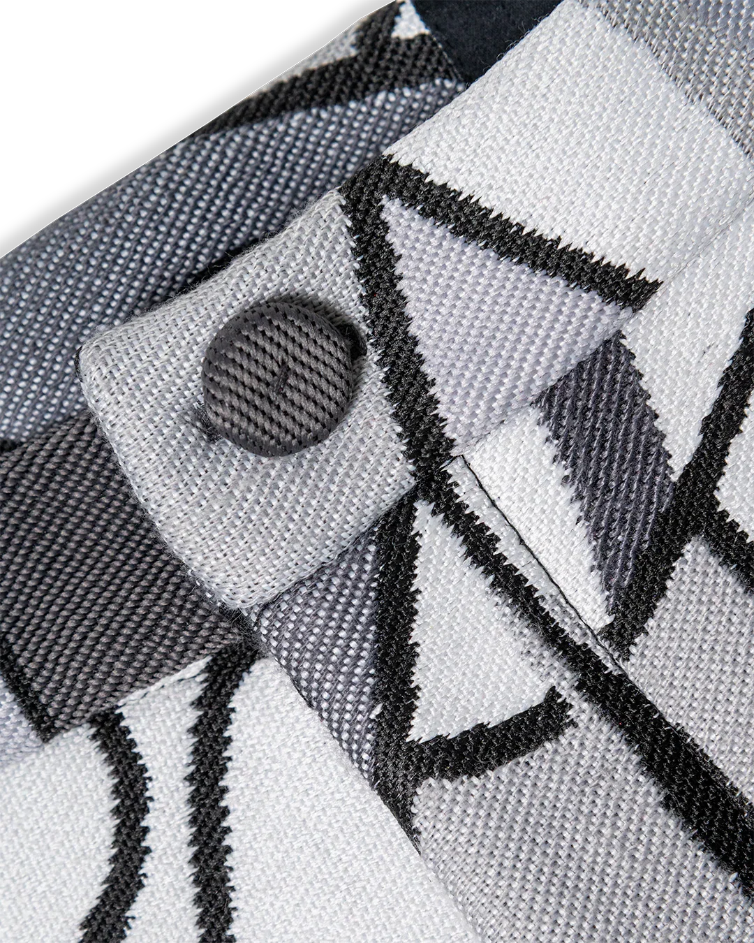 DISTORTED IDENTITY SHORTS